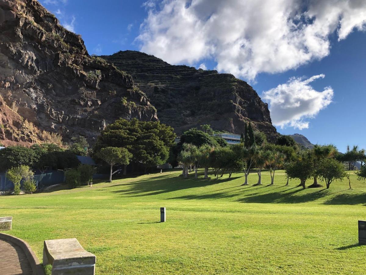 Calheta Ocean View Apartments 1 - Air Condition Estreito Da Calheta Esterno foto